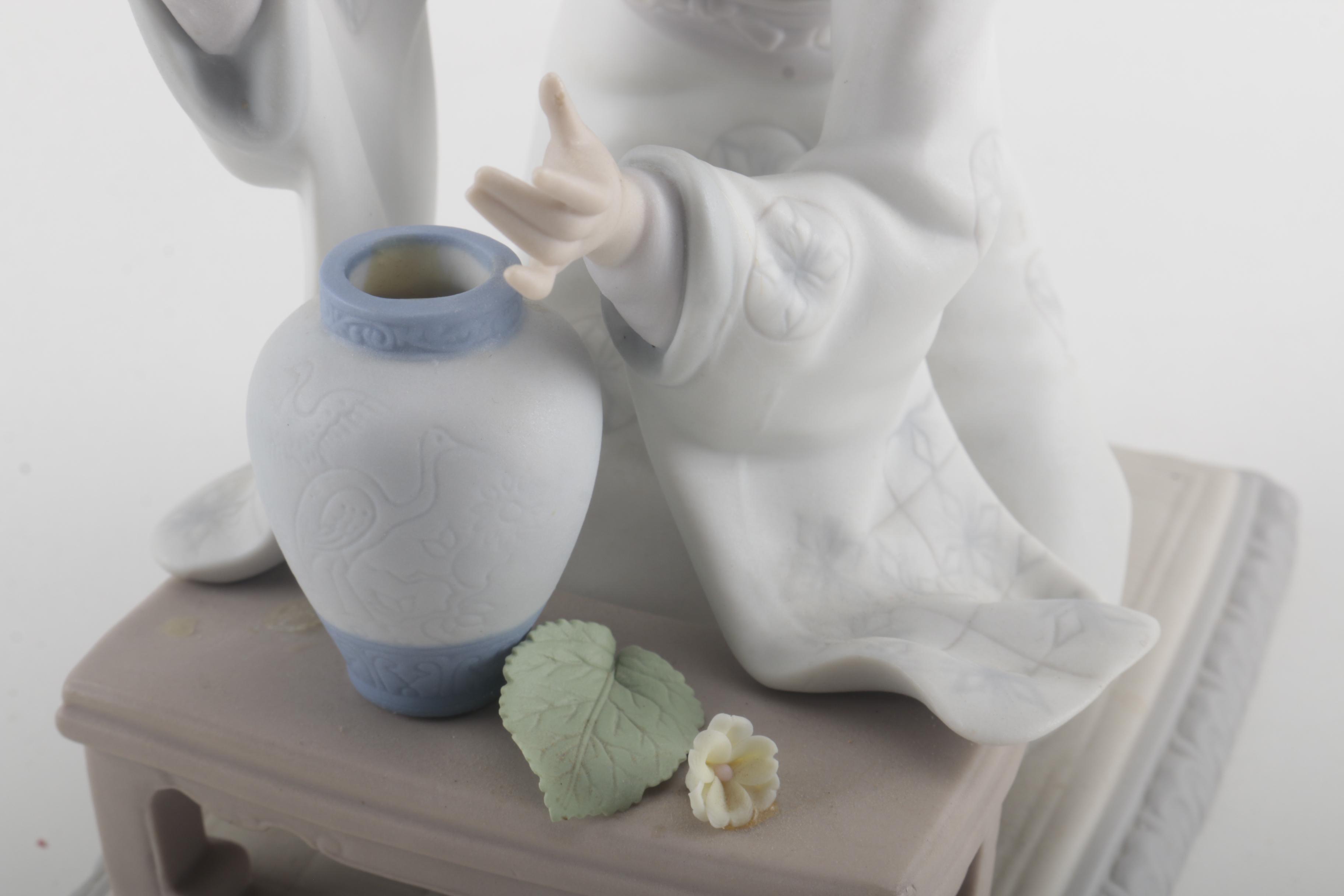 1973 Lladró "Japanese Girl Decorating" Porcelain Figurine