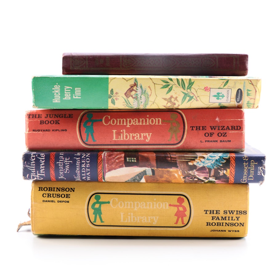 Assortment of Young Reader Novels Including "Gulliver's Travels" by Jonathan Swift
