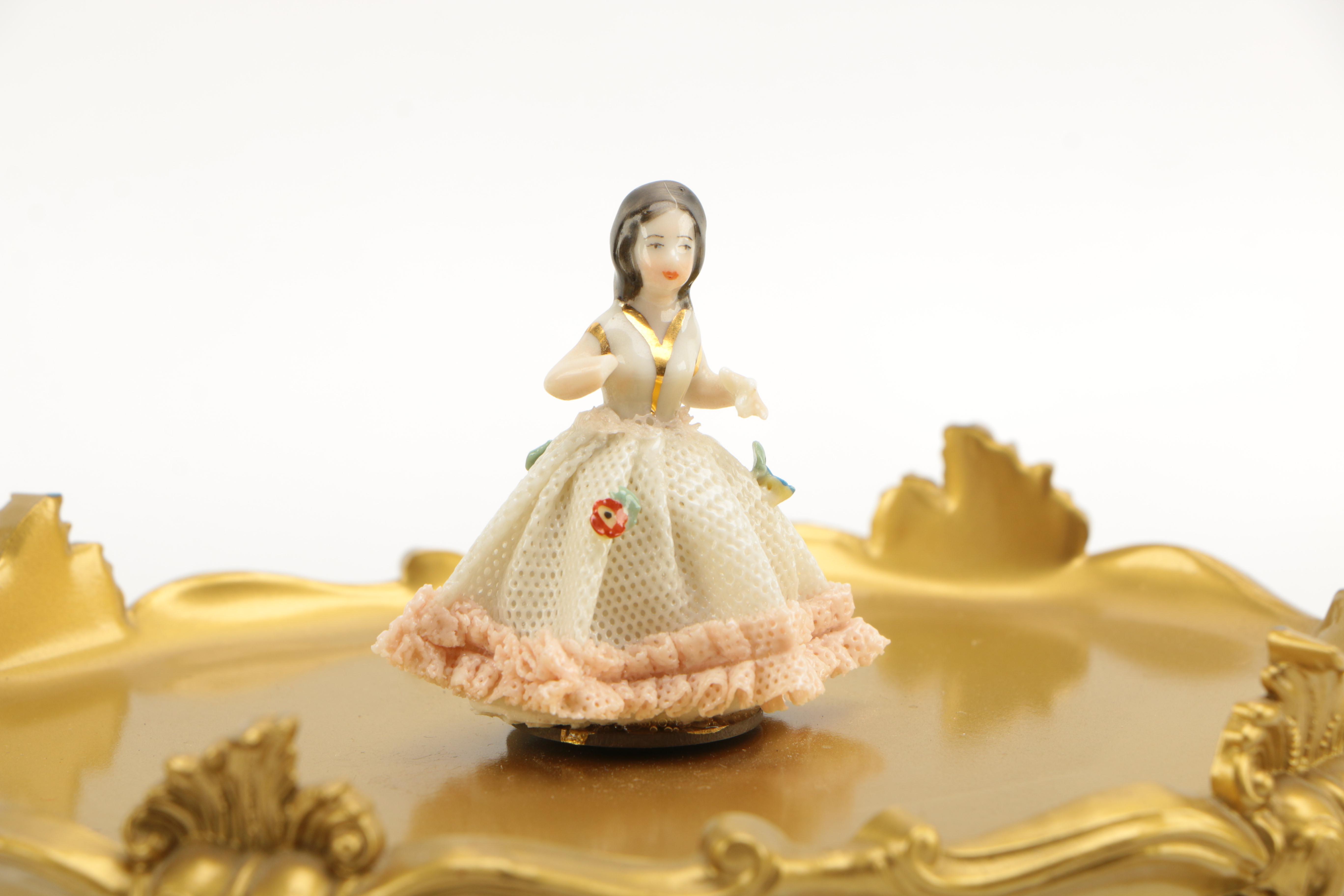 Assortment of Vintage Pendulum Mantle Clocks