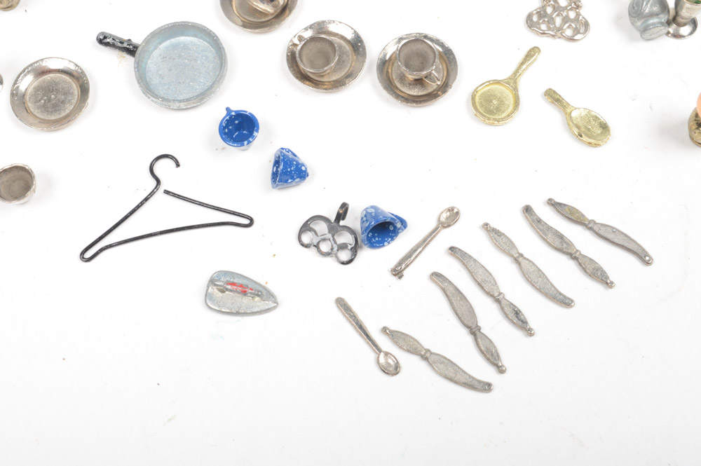 Vintage Doll House Accessories