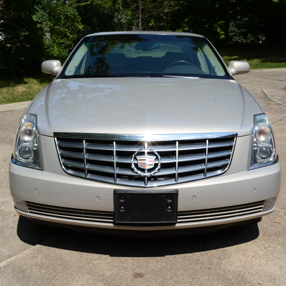 2007 Gold Mist Cadillac DTS