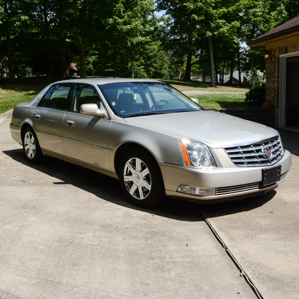 2007 Gold Mist Cadillac DTS