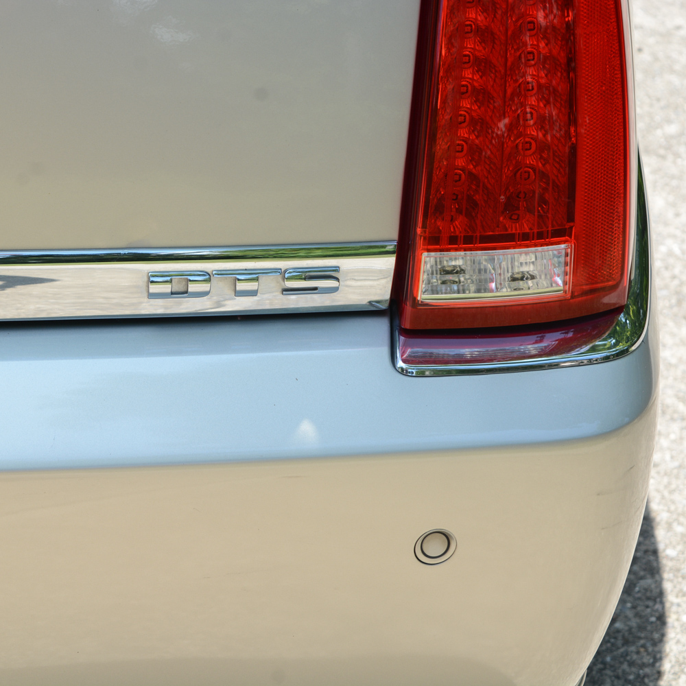 2007 Gold Mist Cadillac DTS