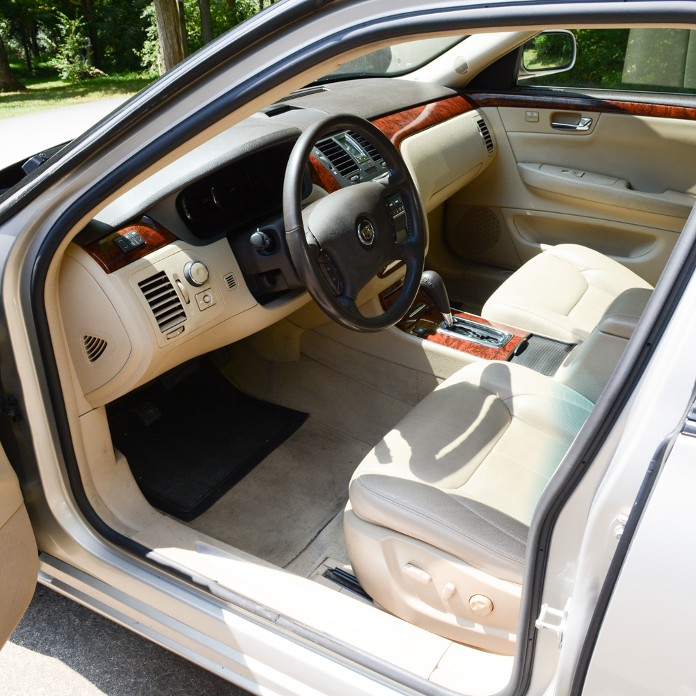 2007 Gold Mist Cadillac DTS