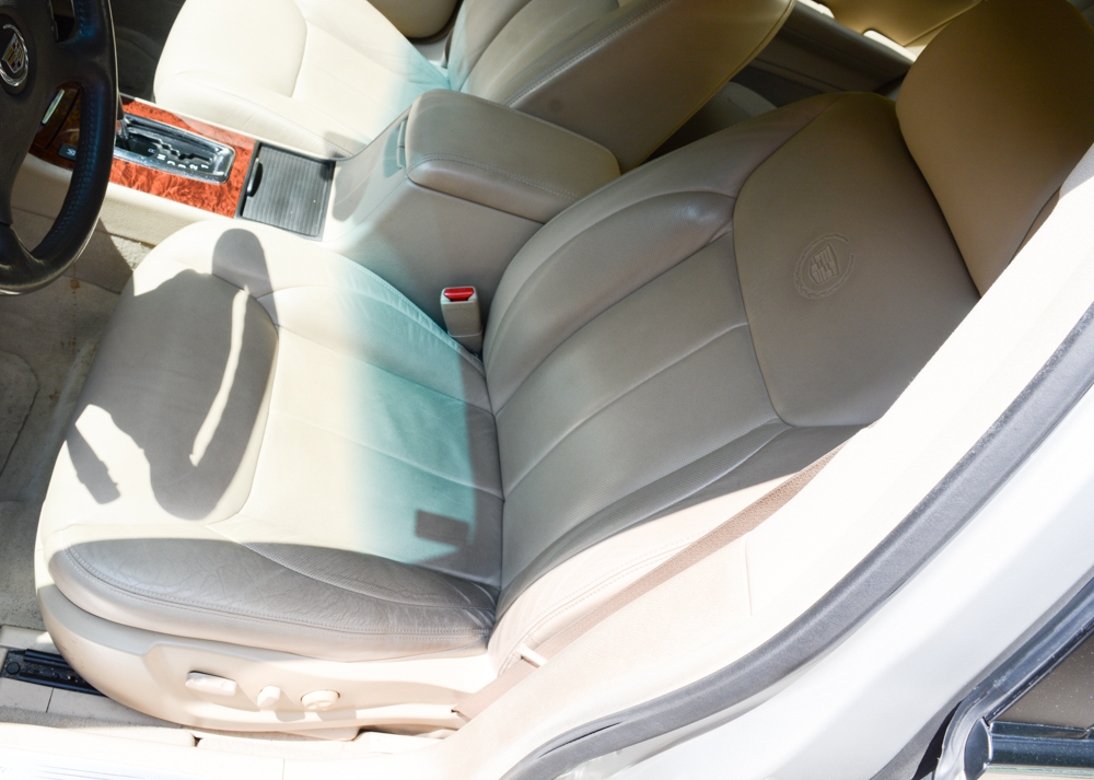 2007 Gold Mist Cadillac DTS