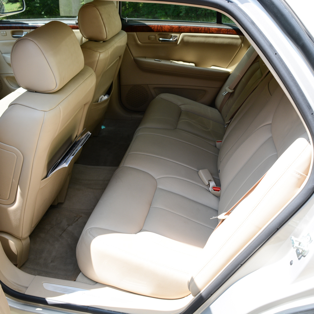 2007 Gold Mist Cadillac DTS