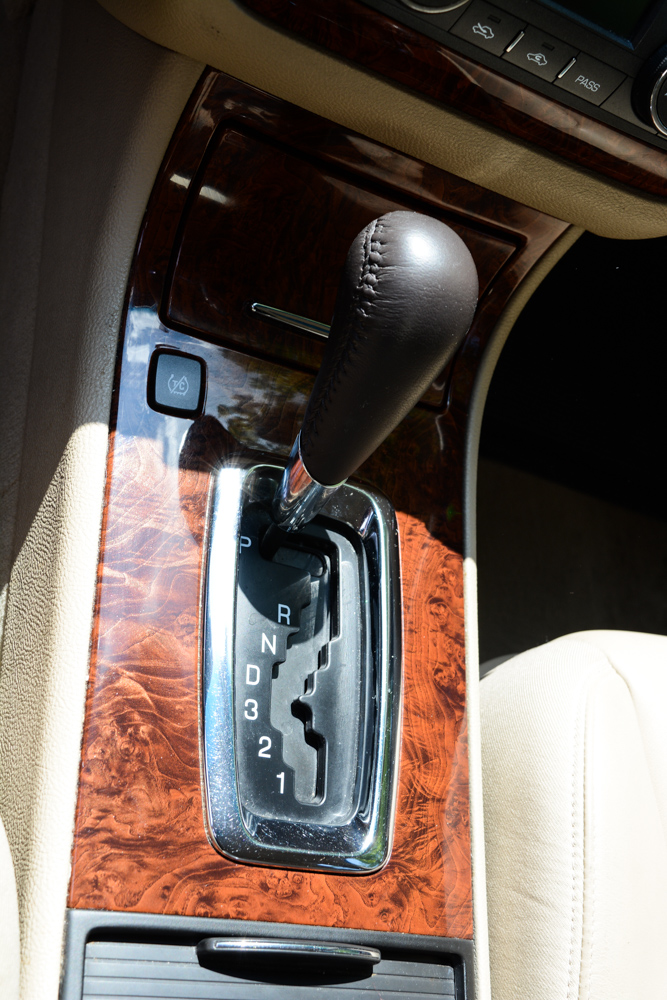 2007 Gold Mist Cadillac DTS