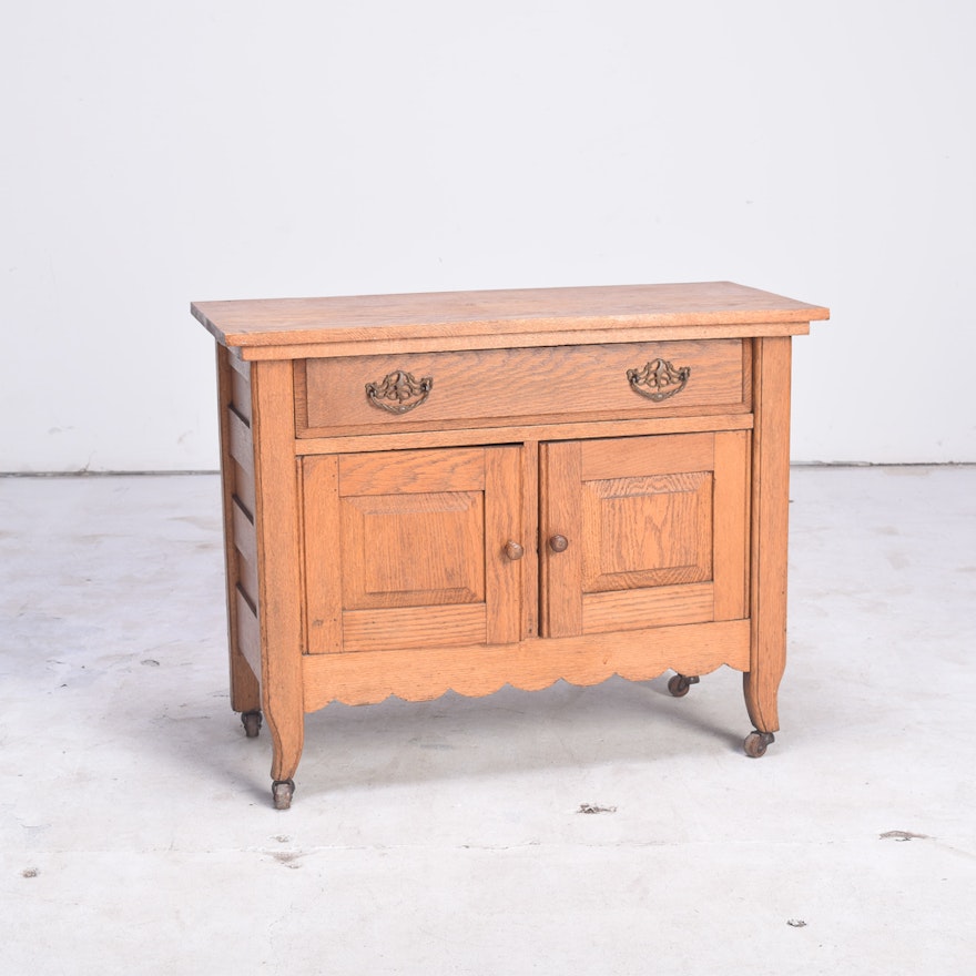 Antique French Provincial Style Oak Washstand with Knapp Joints