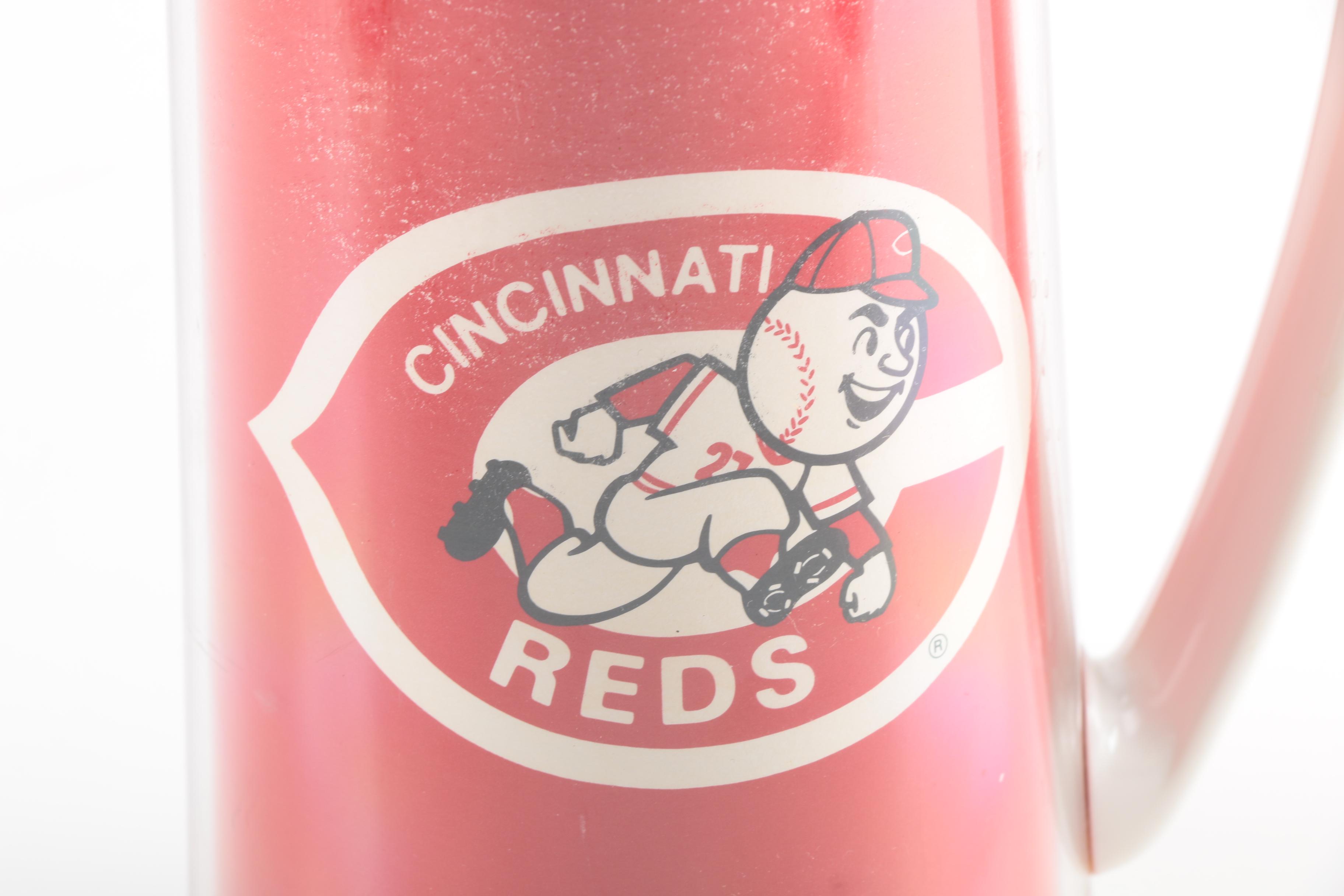 Plastic ThermoServ Cincinnati Reds Champions Mugs