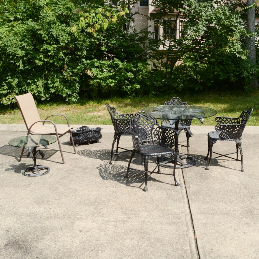 Outdoor Patio Table, Chairs and Furniture