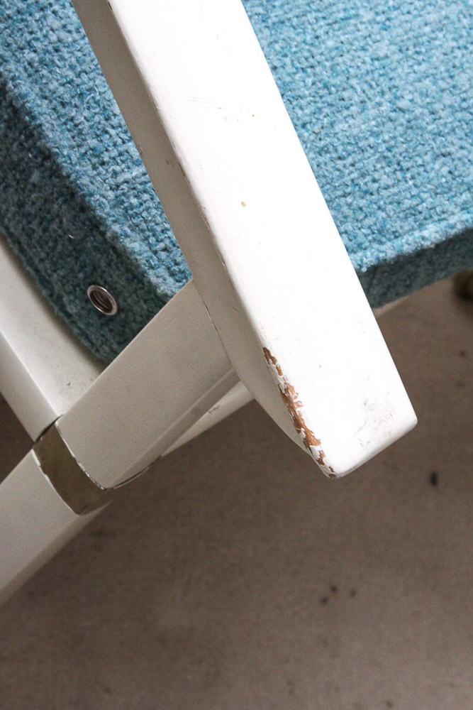 Modern Style Dining Table and Chairs