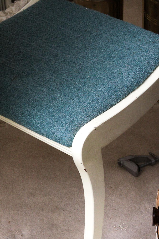 Modern Style Dining Table and Chairs