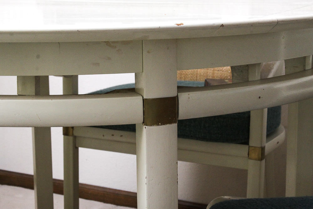 Modern Style Dining Table and Chairs