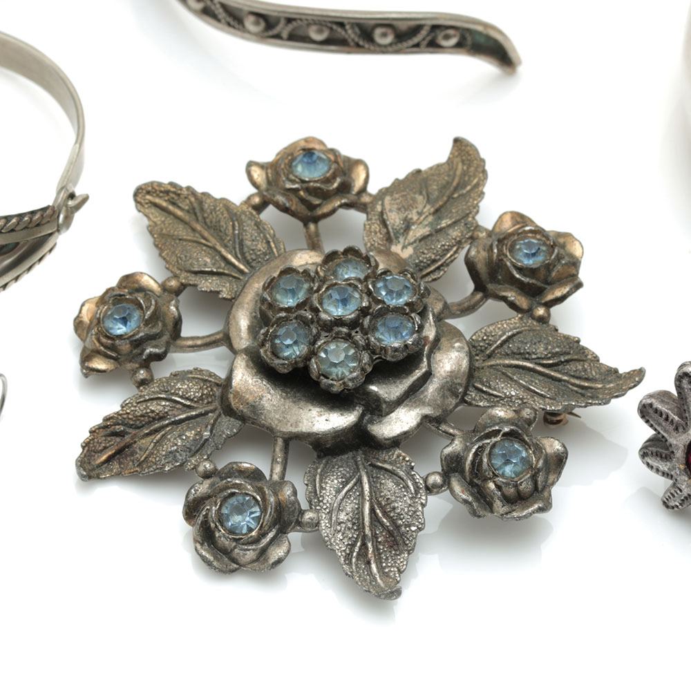 Jewelry Assortment Including Alpaca Mexico Abalone and Onyx Bracelet