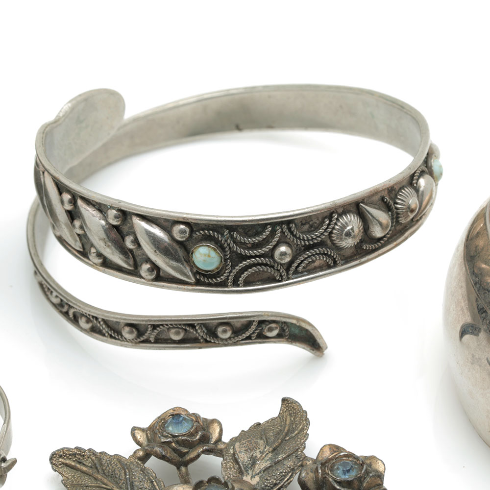 Jewelry Assortment Including Alpaca Mexico Abalone and Onyx Bracelet