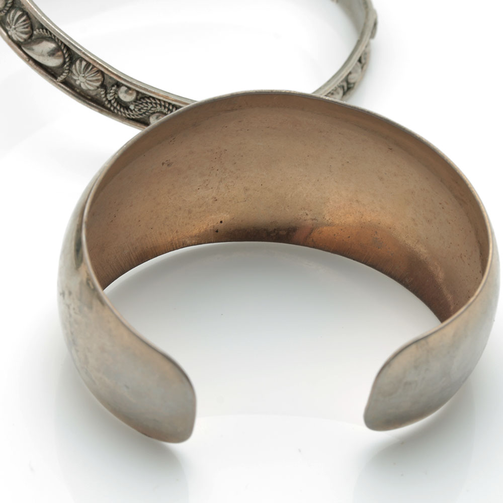 Jewelry Assortment Including Alpaca Mexico Abalone and Onyx Bracelet