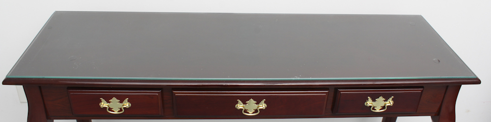 Queen Anne Style Sofa Table