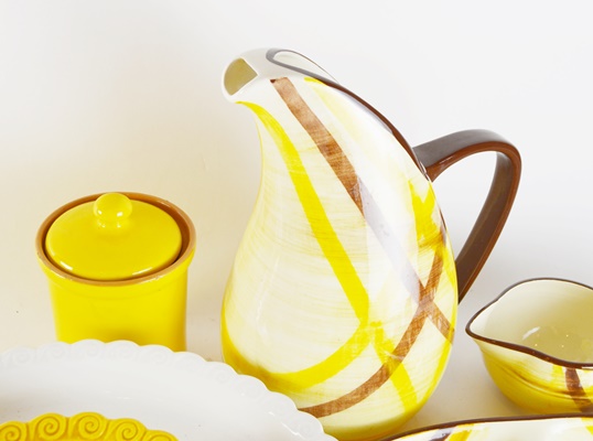 Vernonware "Organdie" Yellow Pottery and California Pottery Appetizer Lazy Susan