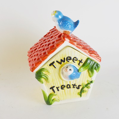 Vintage Tweet Treats Cookie Jar