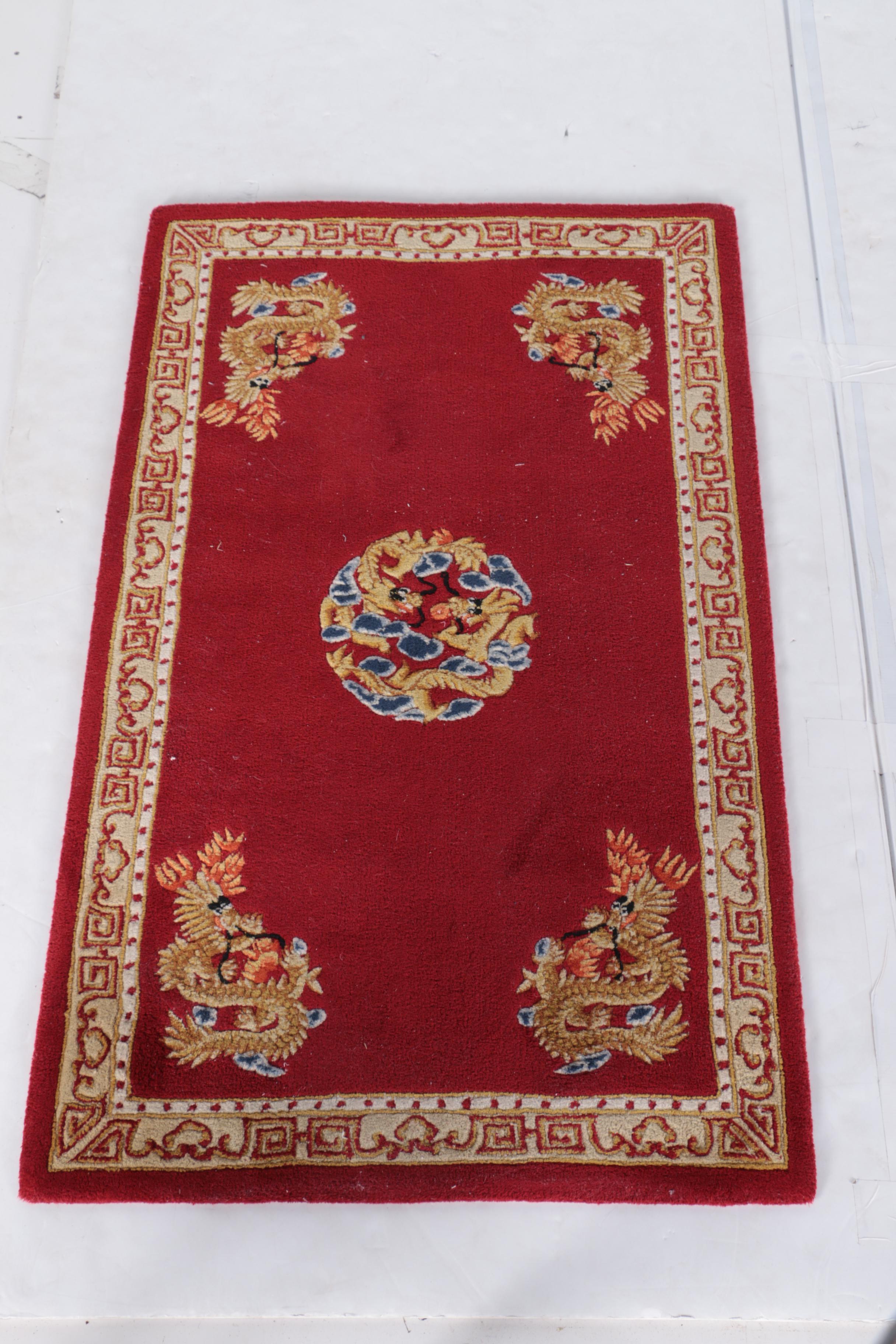 Tufted Chinese Accent Rug