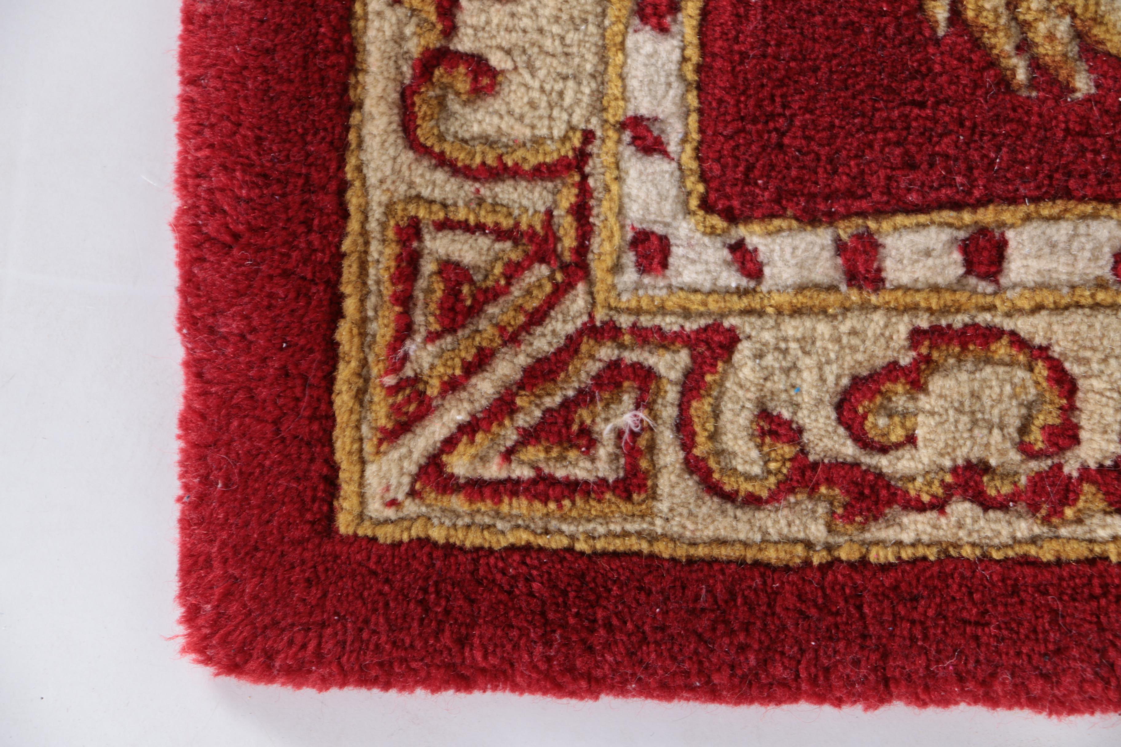 Tufted Chinese Accent Rug