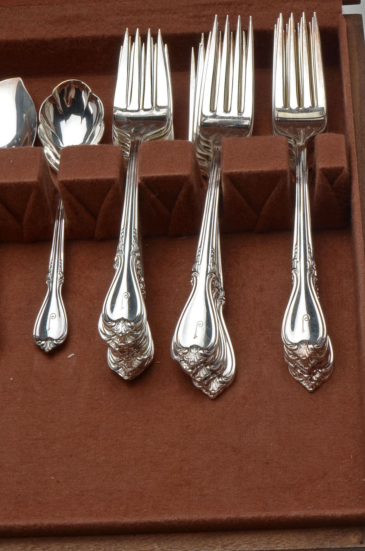 Vintage Wm. Rogers Mfg. Co. Silver Plate "Memory" Flatware Set