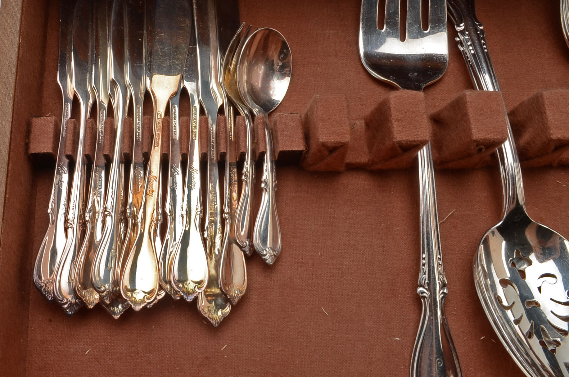 Vintage Wm. Rogers Mfg. Co. Silver Plate "Memory" Flatware Set