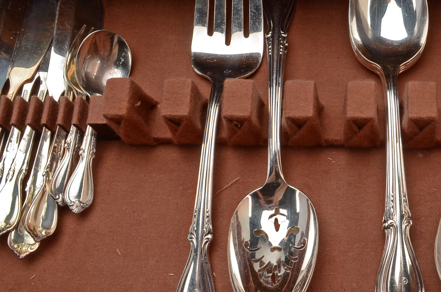 Vintage Wm. Rogers Mfg. Co. Silver Plate "Memory" Flatware Set