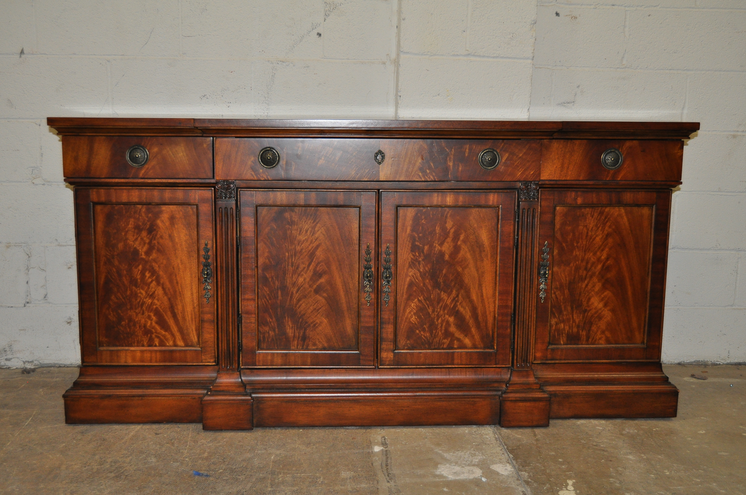 Havertys Collections Mahogany Breakfront China Cabinet