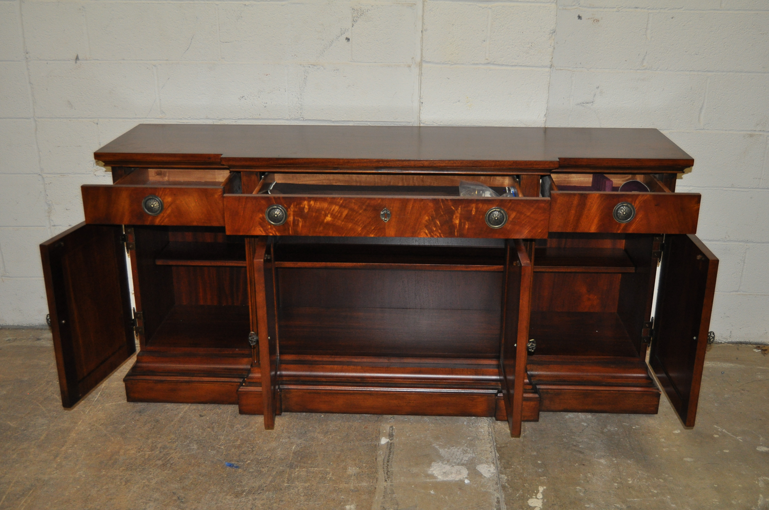 Havertys Collections Mahogany Breakfront China Cabinet