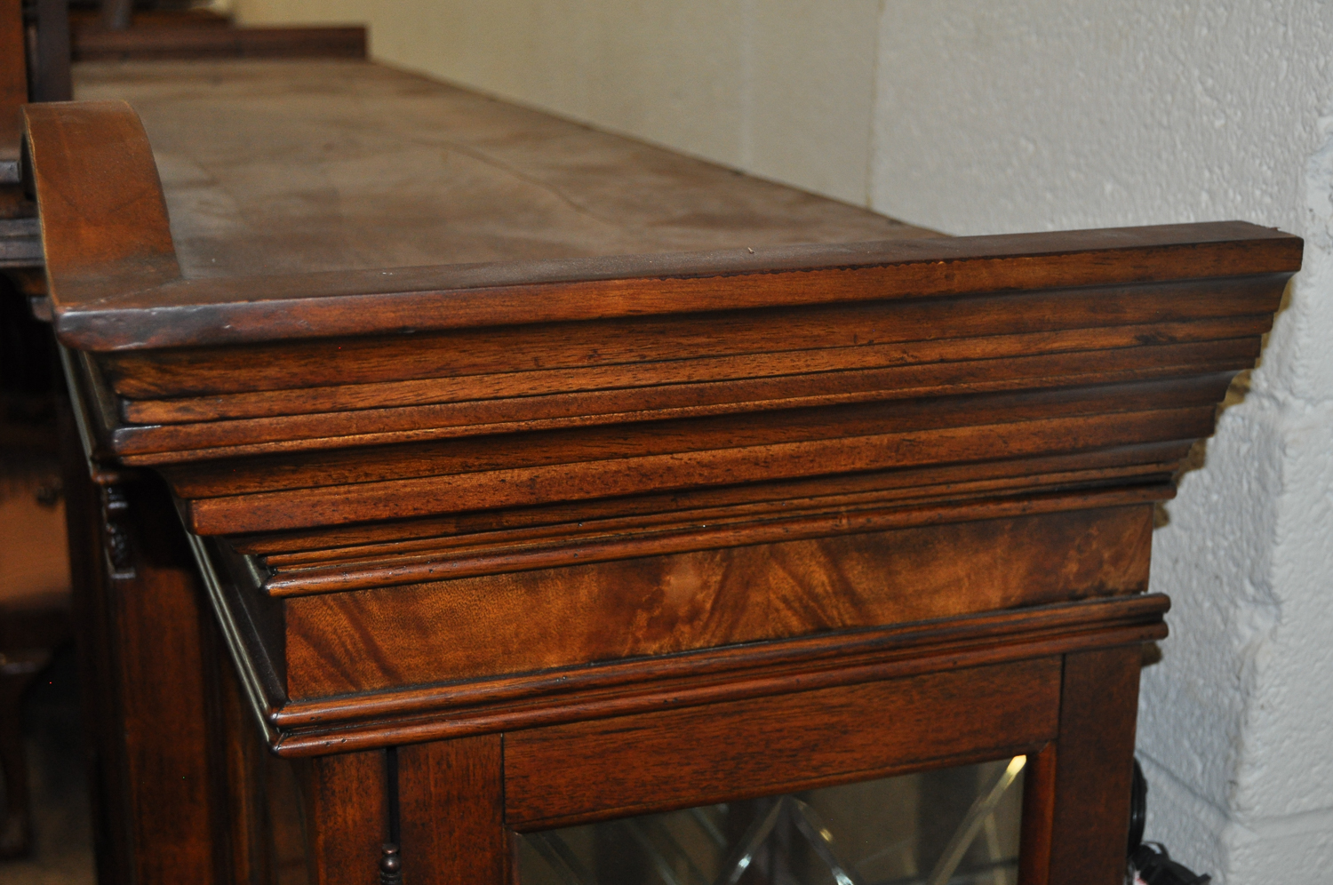 Havertys Collections Mahogany Breakfront China Cabinet