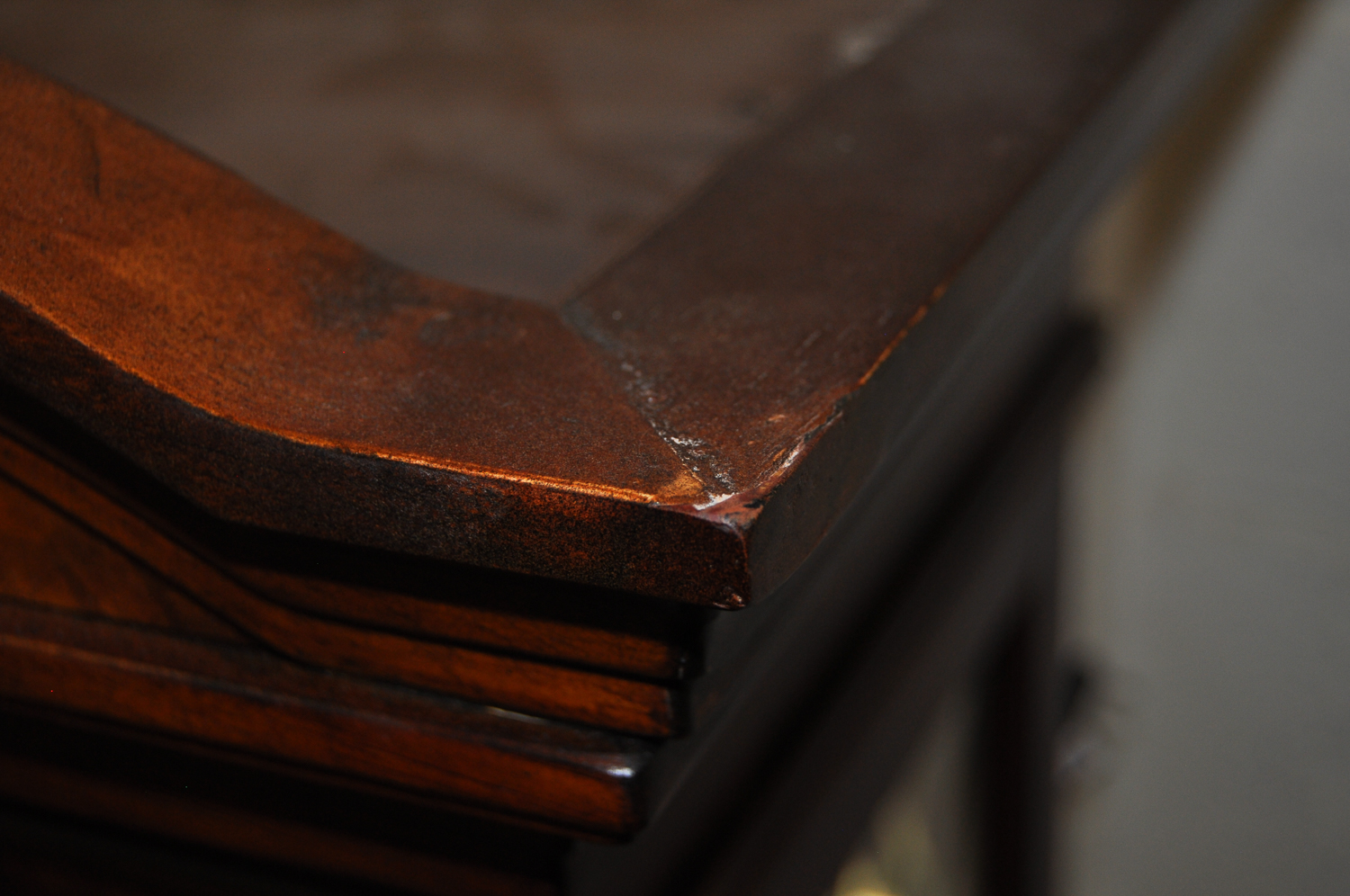 Havertys Collections Mahogany Breakfront China Cabinet