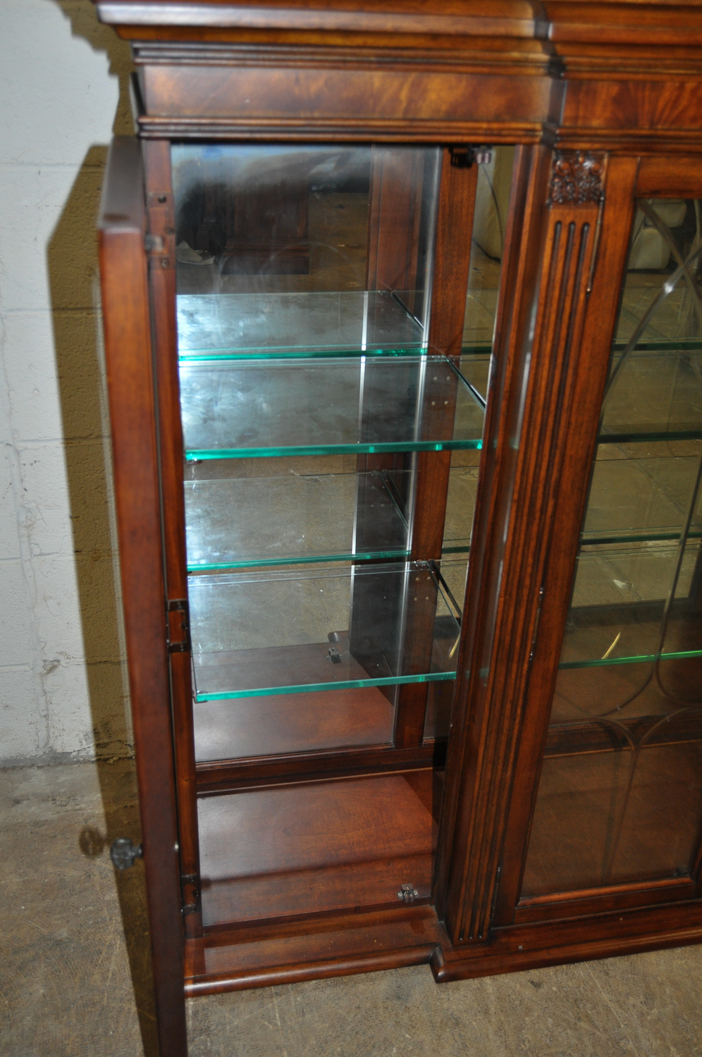 Havertys Collections Mahogany Breakfront China Cabinet