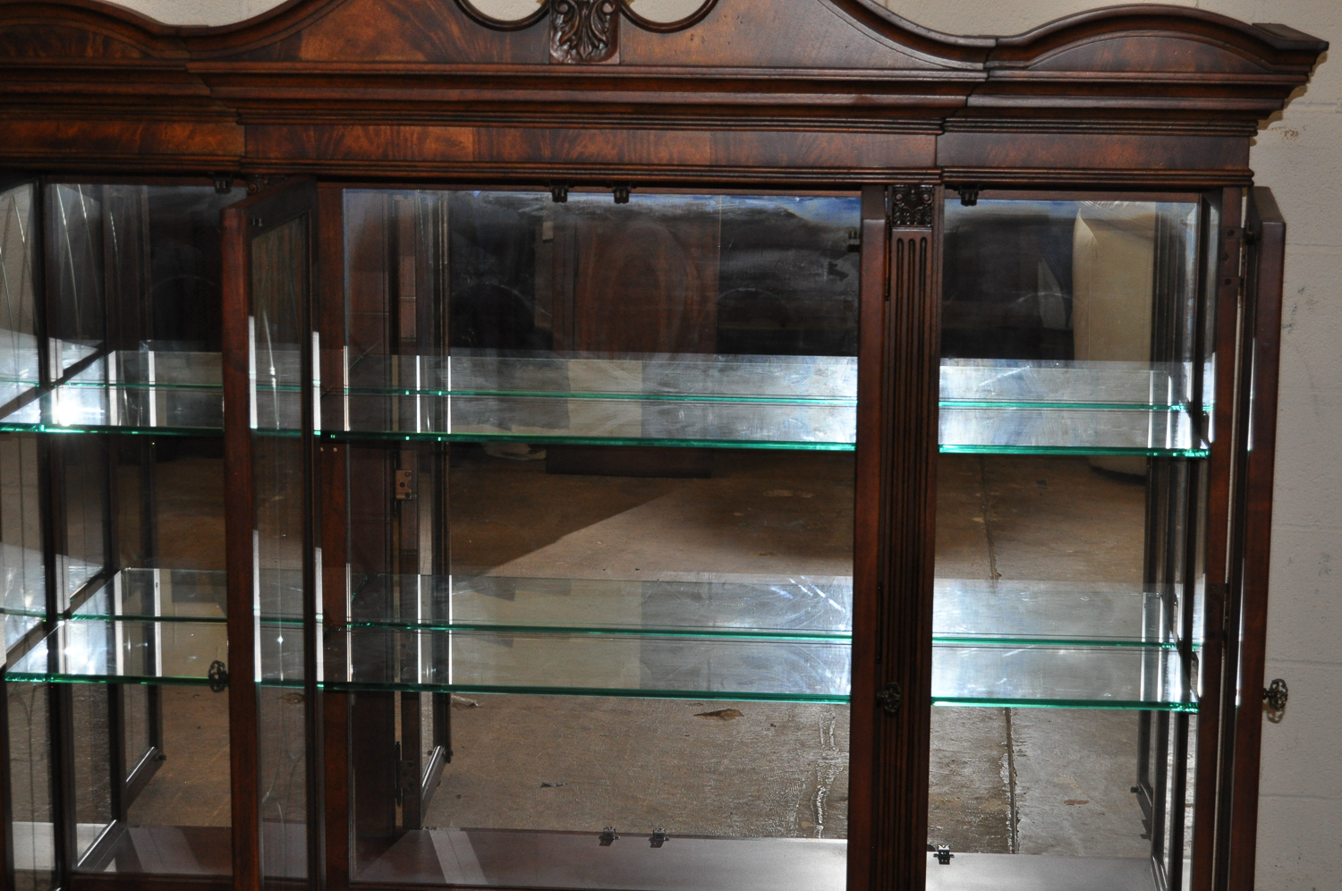 Havertys Collections Mahogany Breakfront China Cabinet