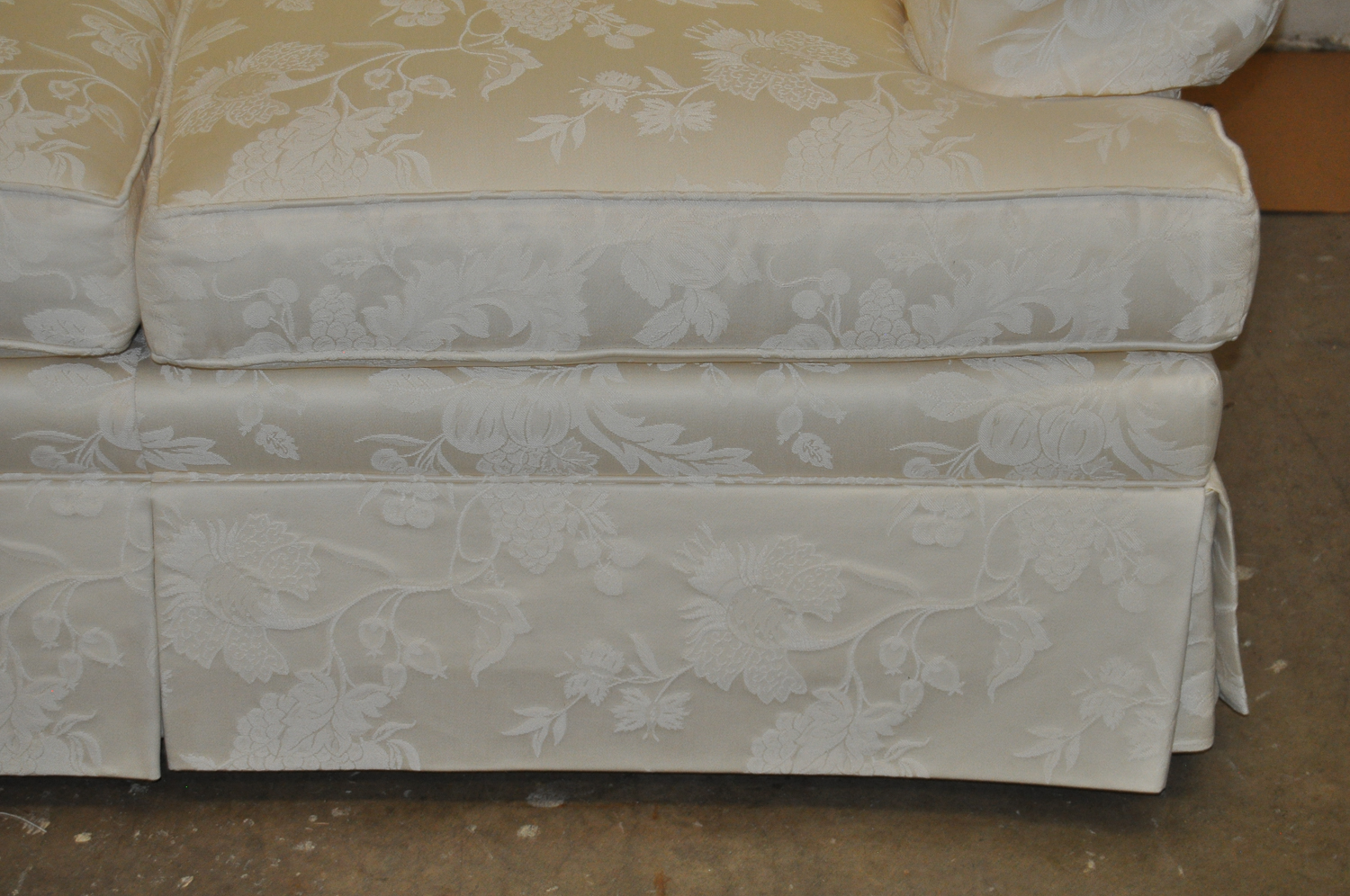 Ethan Allen Ivory "Maiden" Fruited-Vines Patterned Sofa