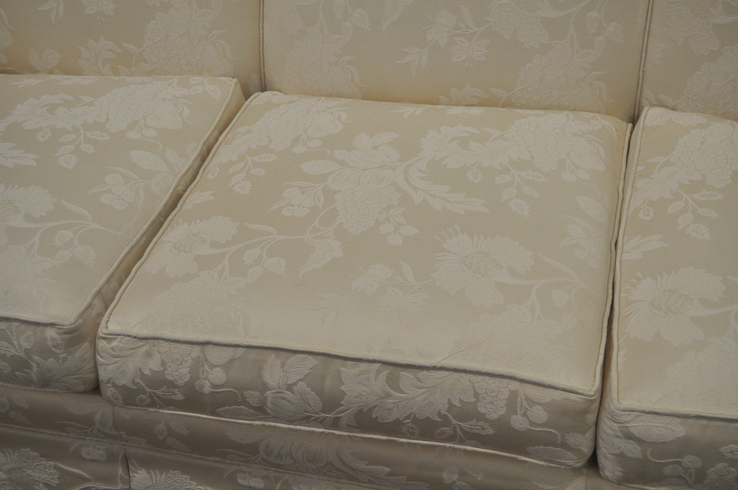 Ethan Allen Ivory "Maiden" Fruited-Vines Patterned Sofa