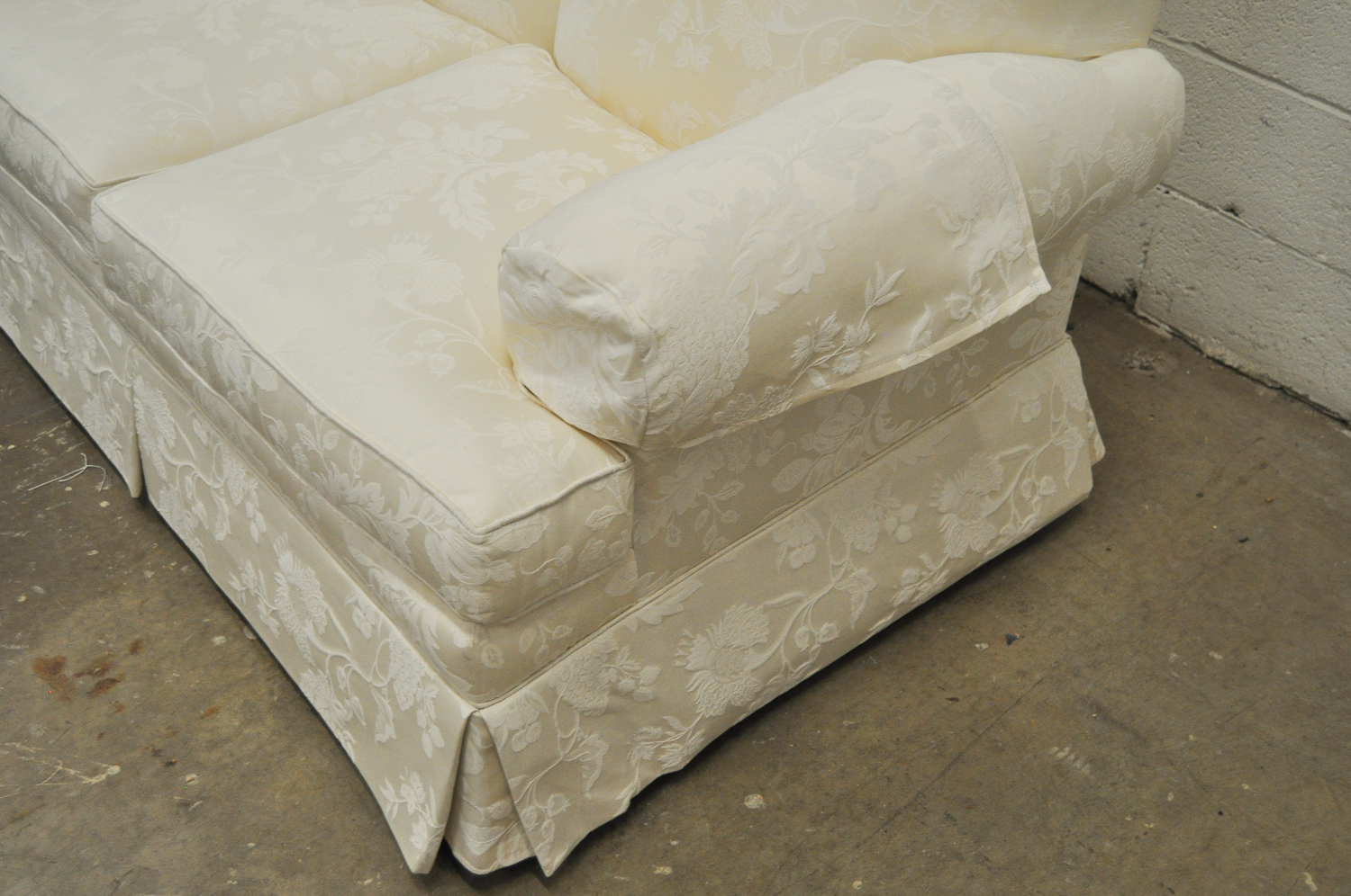 Ethan Allen Ivory "Maiden" Fruited-Vines Patterned Sofa