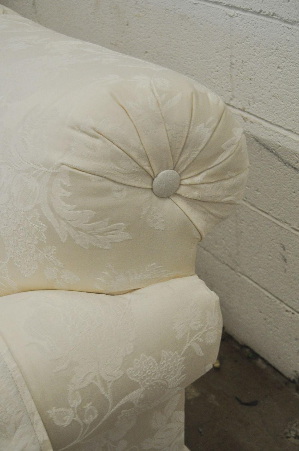 Ethan Allen Ivory "Maiden" Fruited-Vines Patterned Sofa