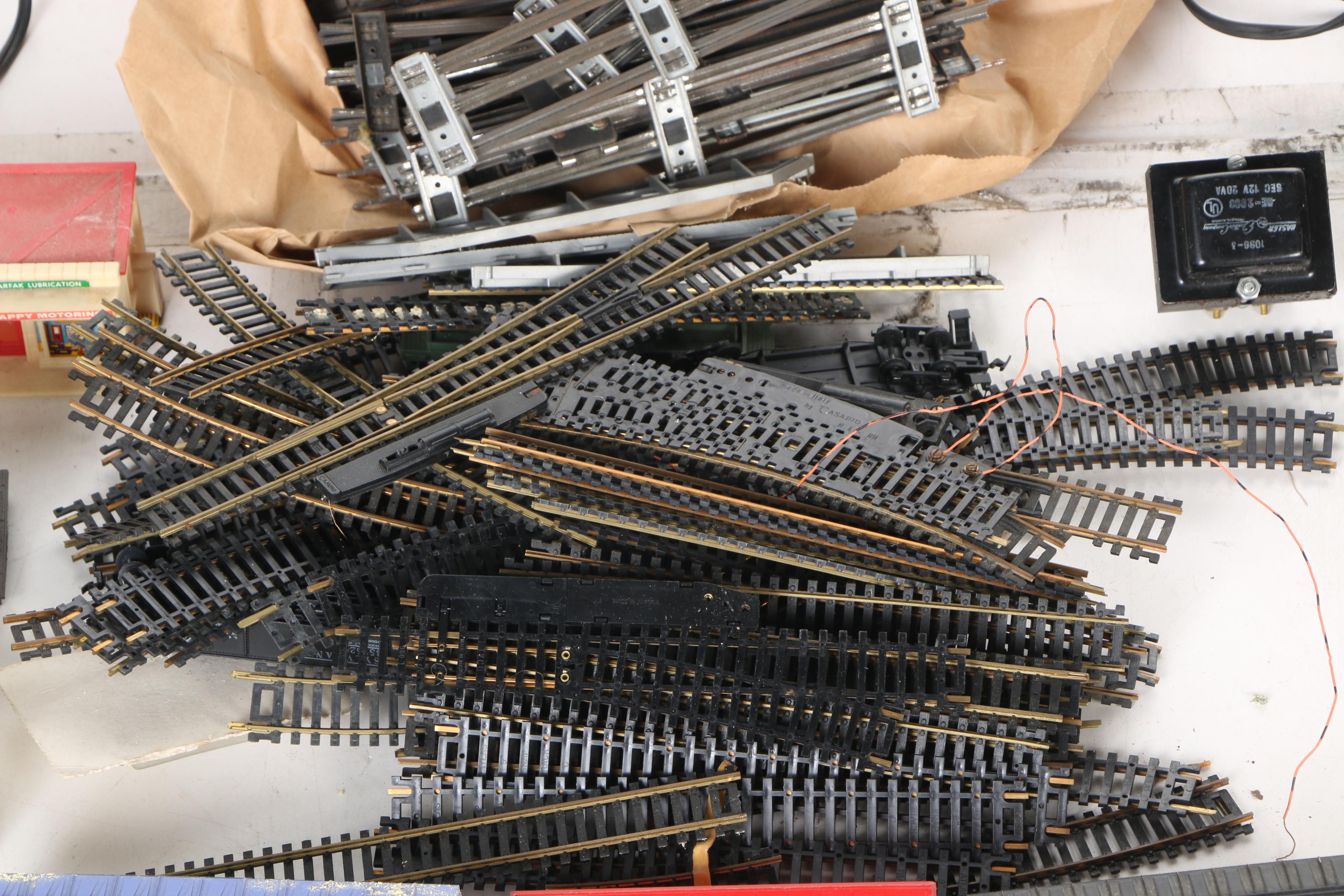 Model Train Assortment Including Lionel