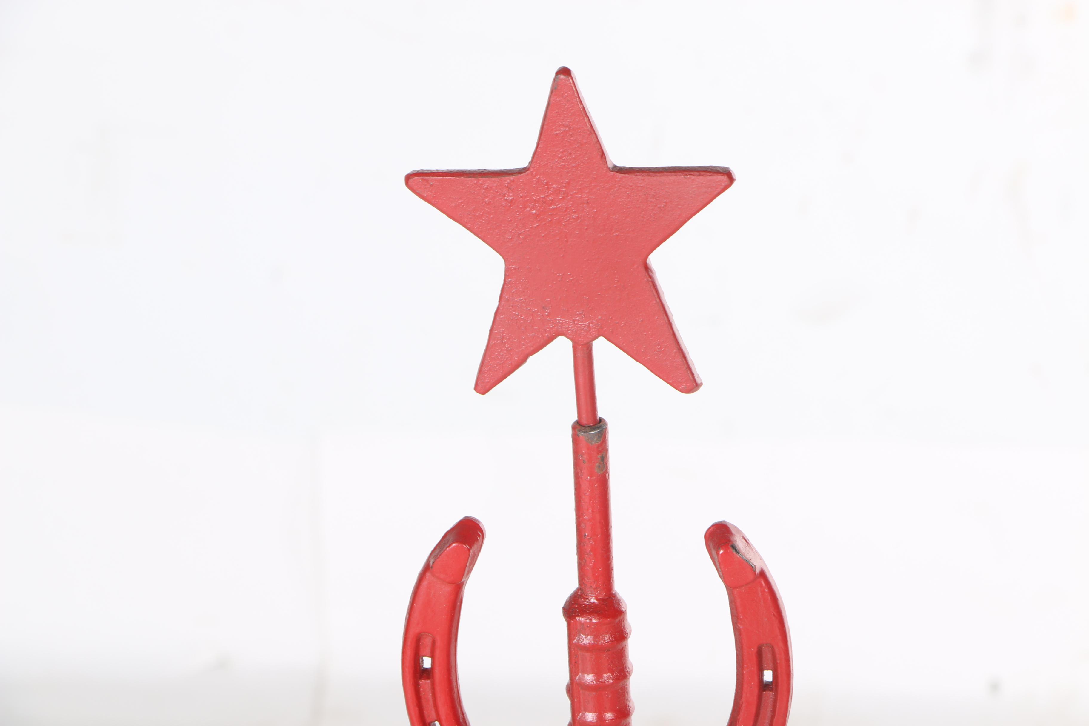 Red Metal Horse Shoe Christmas Tree