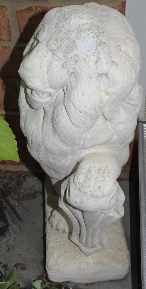 Concrete Lion Garden Statues