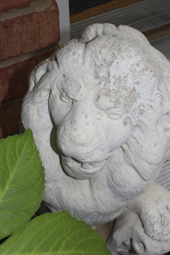 Concrete Lion Garden Statues