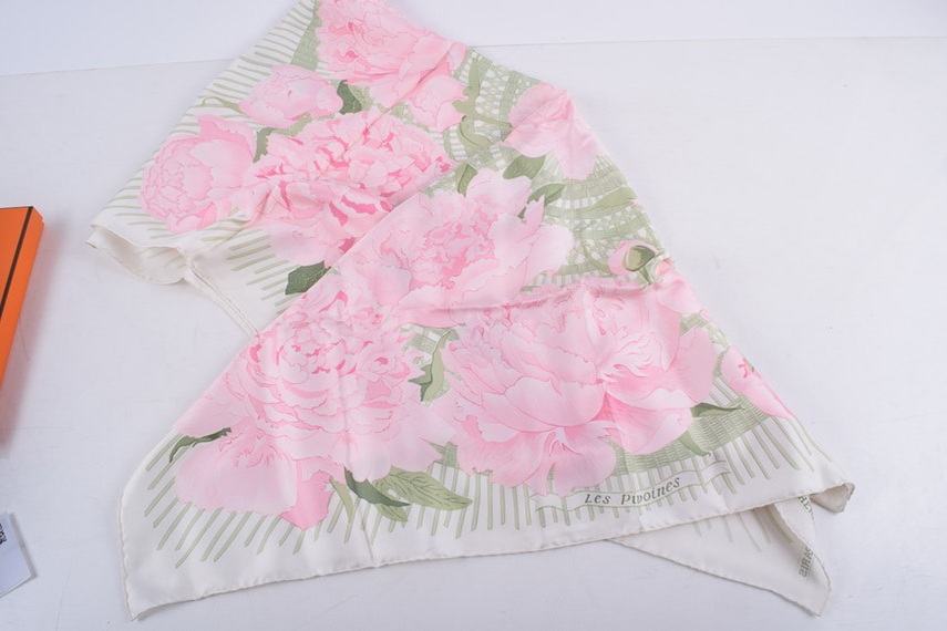 Vintage Hermès "La Pivoines" Silk Scarf