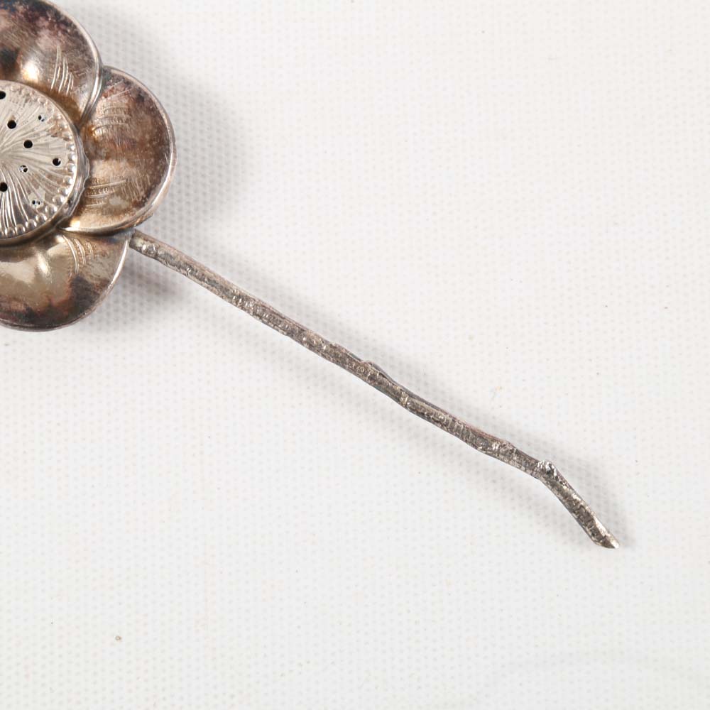 Kuyeda Sterling Silver Flower Salt Shaker