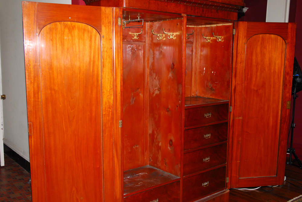 19th Century English Mahogany Wardrobe With Fitted Interior
