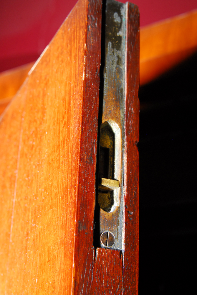 19th Century English Mahogany Wardrobe With Fitted Interior