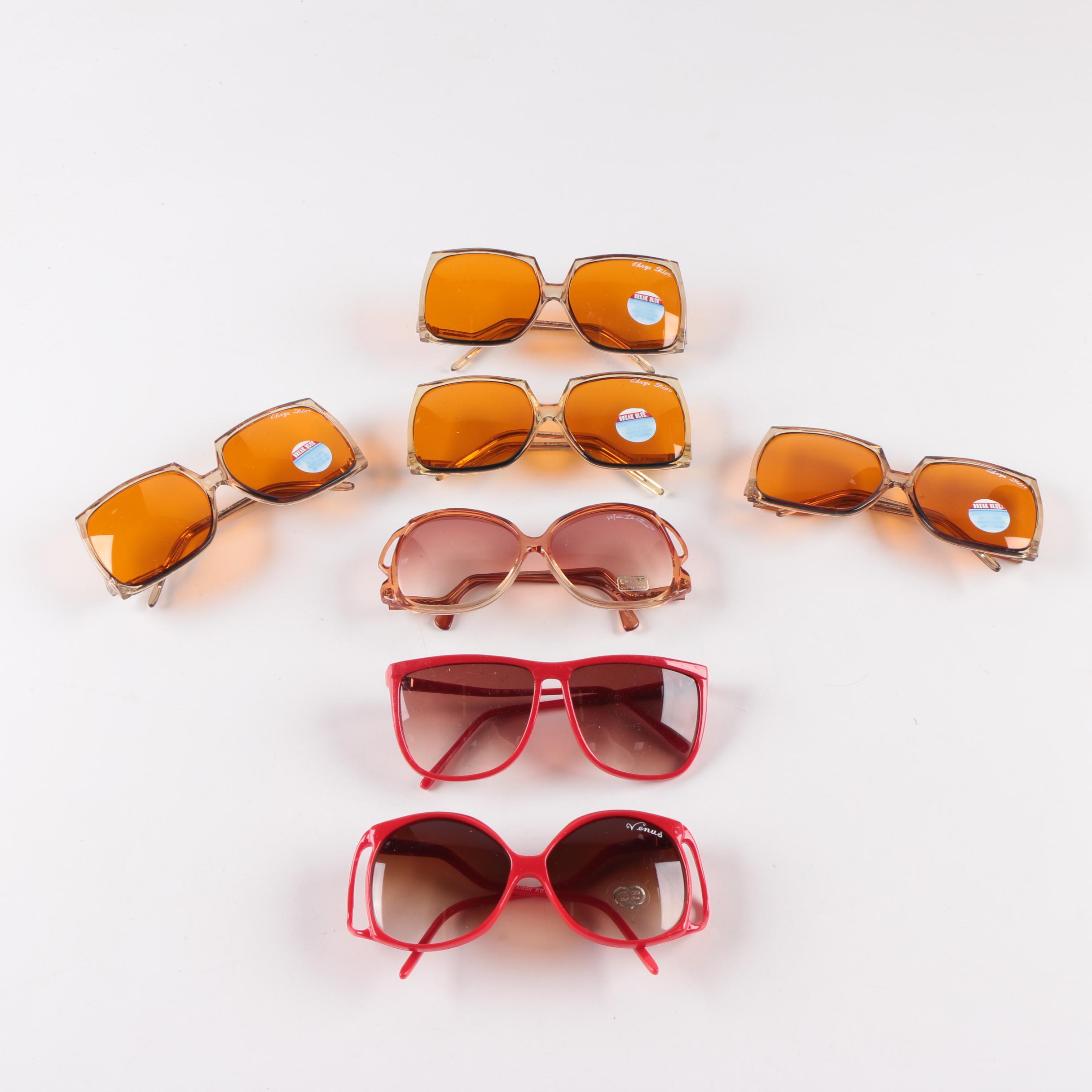 Women's Plastic Framed Sunglasses