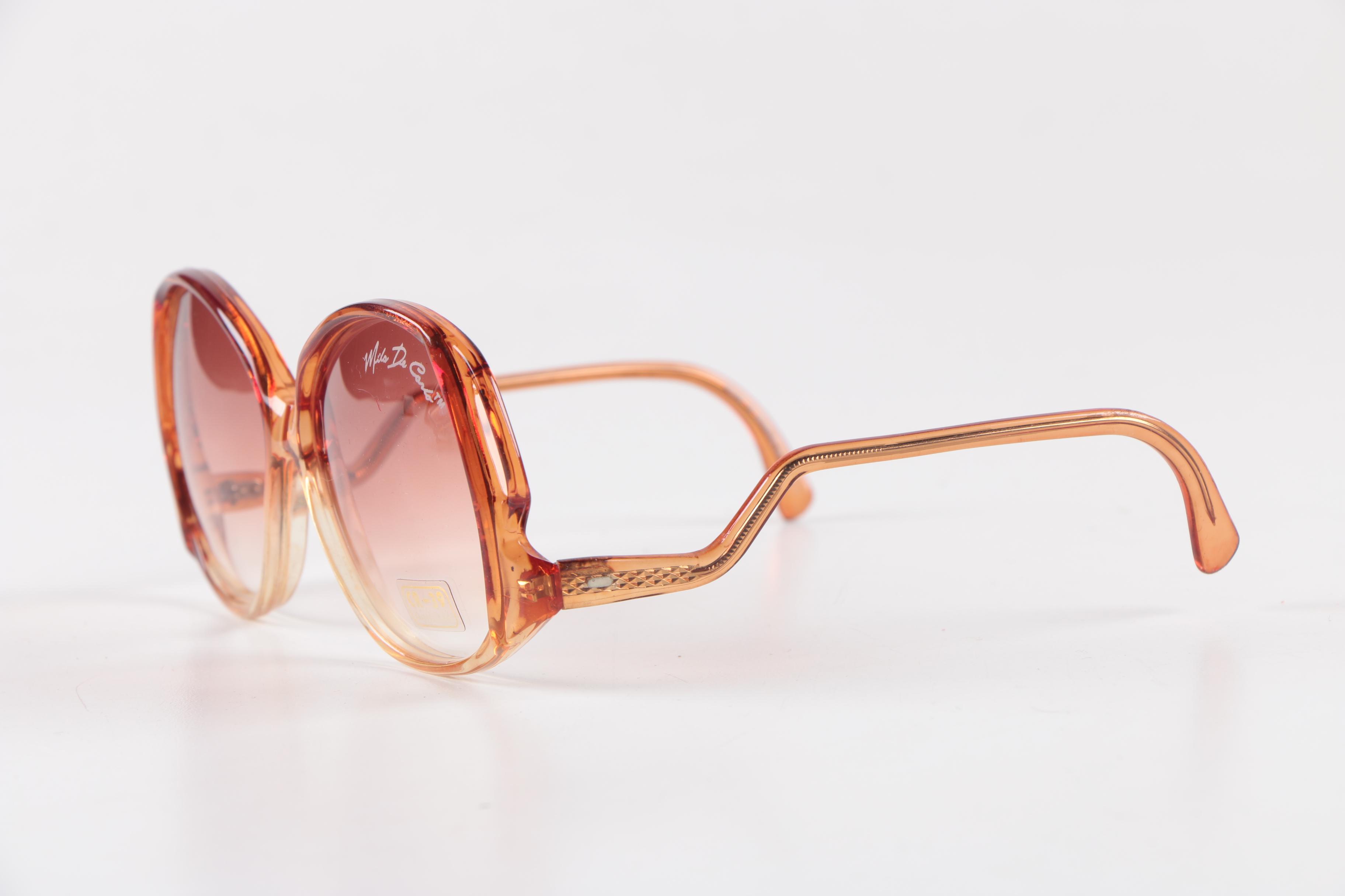 Women's Plastic Framed Sunglasses