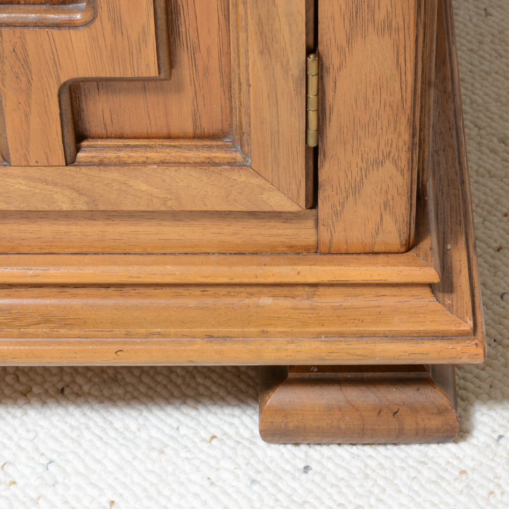 Thomasville Side Table