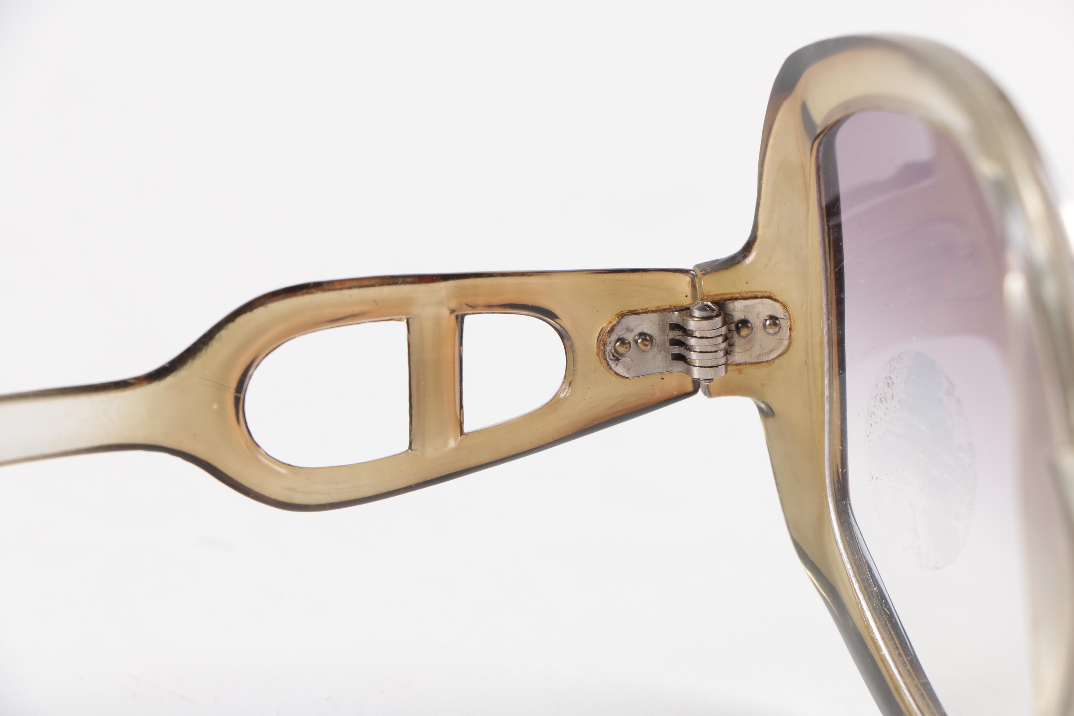 Women's Vintage Sunglasses